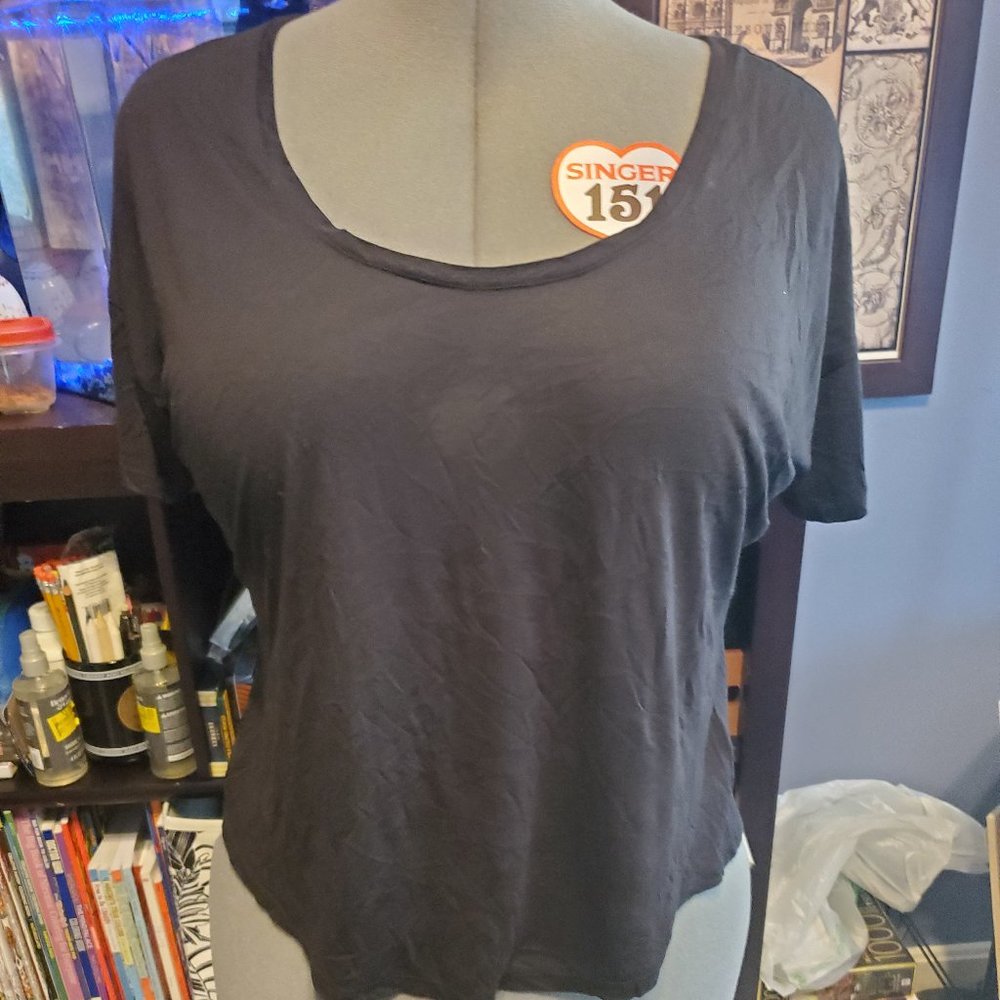 Bella Luxx Short Sleeve Black T-Shirt Size M Micro Model/Silk